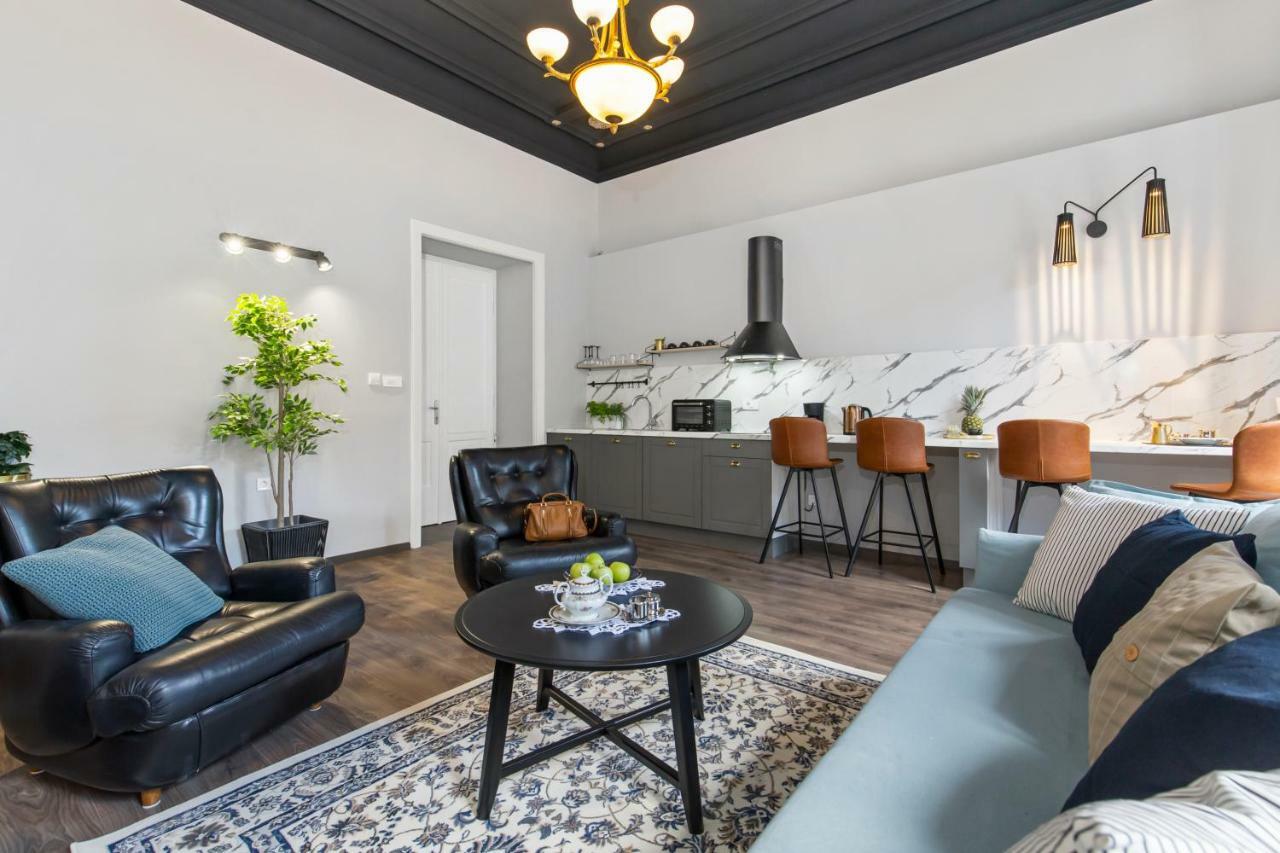 Apartments Carpathia Rijeka Eksteriør billede